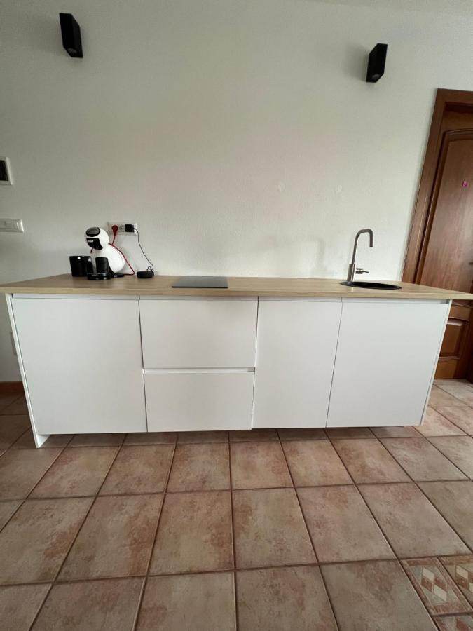 B-Guest House Oristano Bagian luar foto