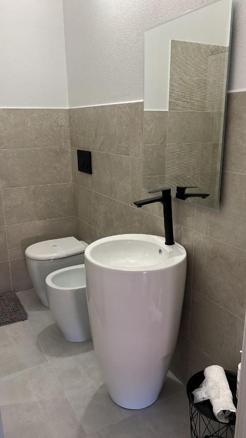 B-Guest House Oristano Bagian luar foto